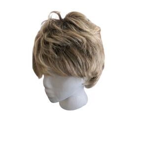 RAQUEL WELCH Signature collection Wig Luxury Class Sheer indulgence made in Japa